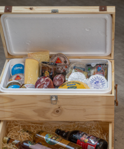 Kit Best Seller - 11 Tipos de Queijos + Vinho Malbec Brinde